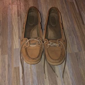 Sperry boat shoes